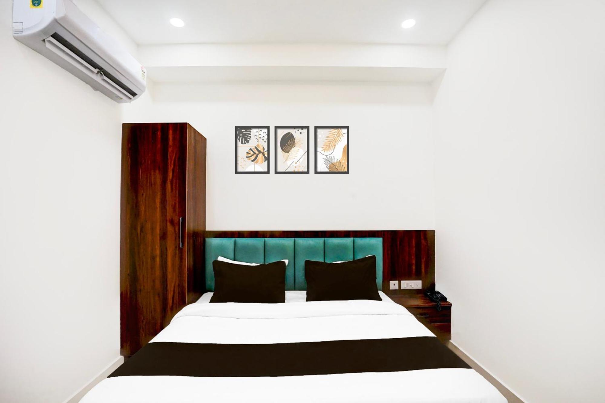 Collection O Golden Sapphire Hotel Jaipur Bagian luar foto