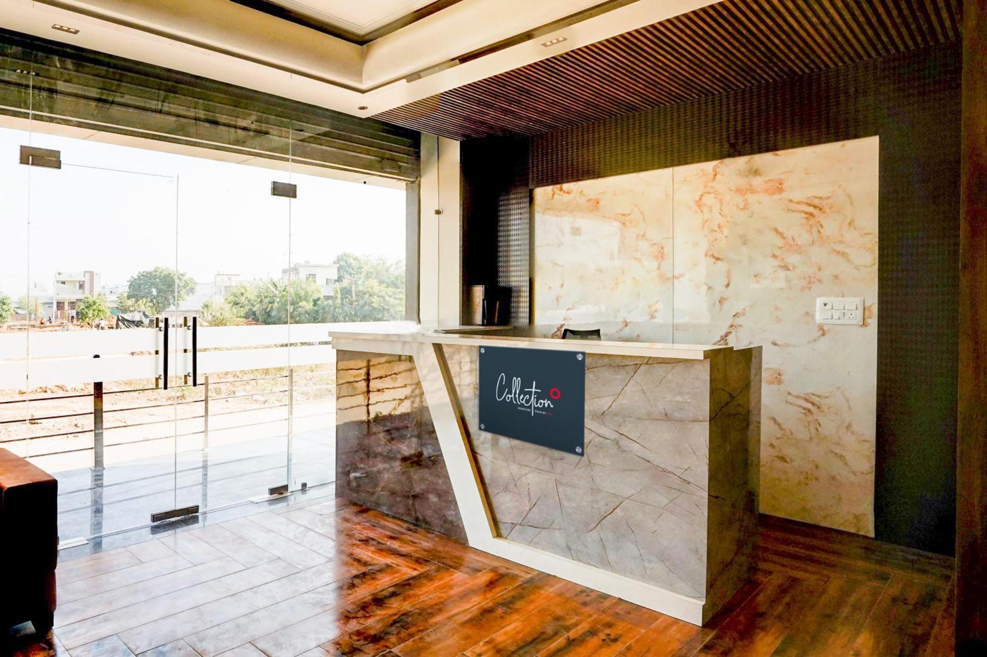 Collection O Golden Sapphire Hotel Jaipur Bagian luar foto