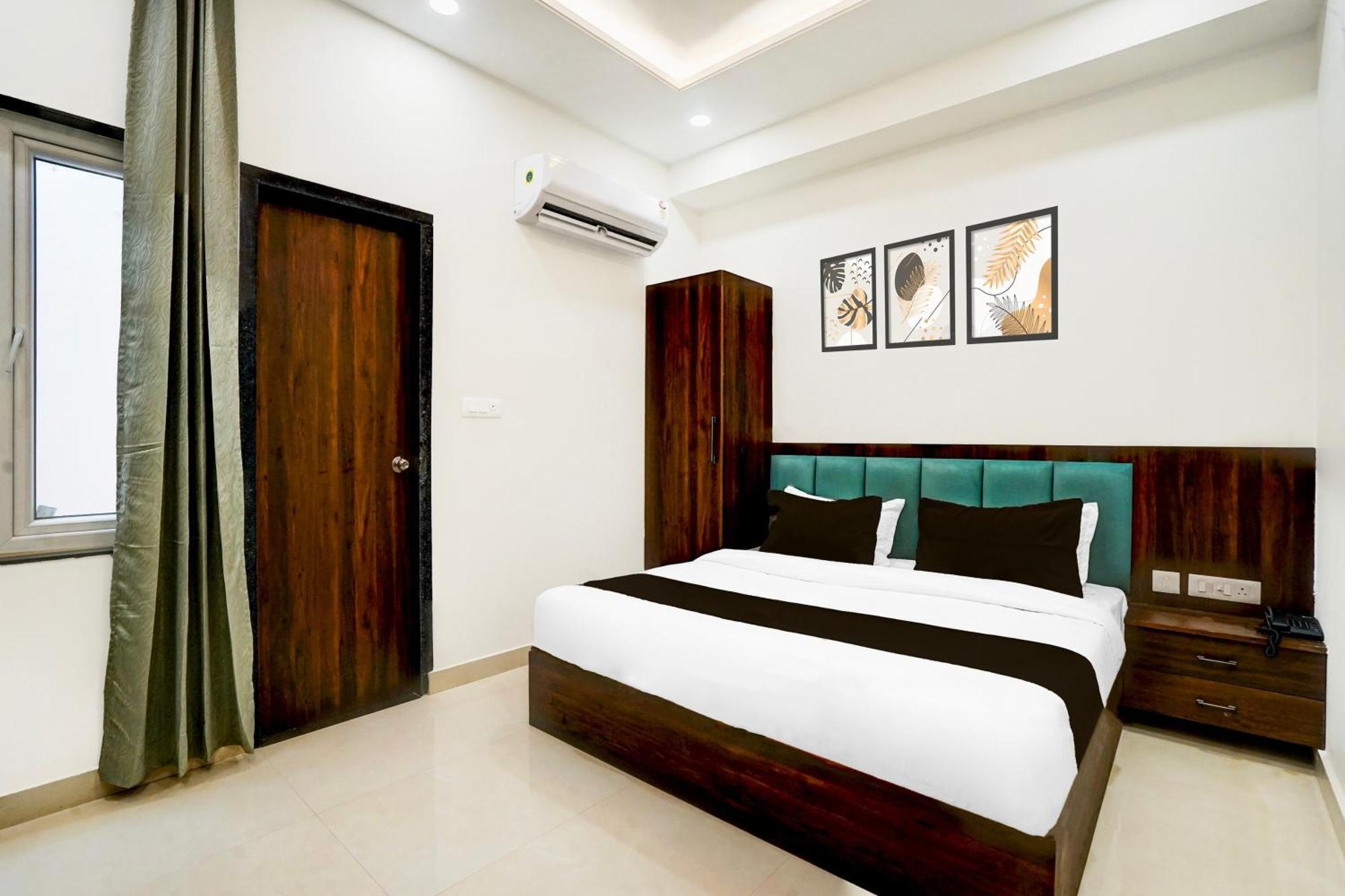 Collection O Golden Sapphire Hotel Jaipur Bagian luar foto
